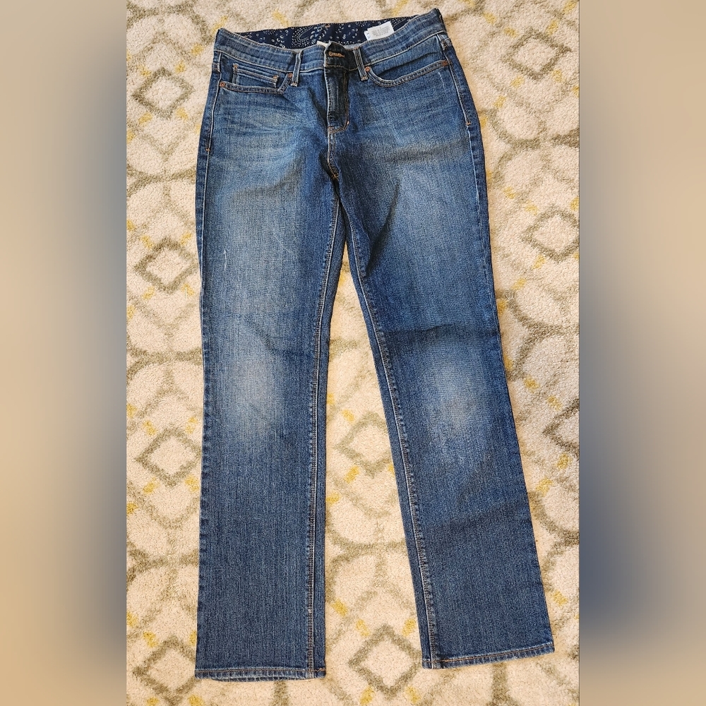 SOLD!!Levis Jeans